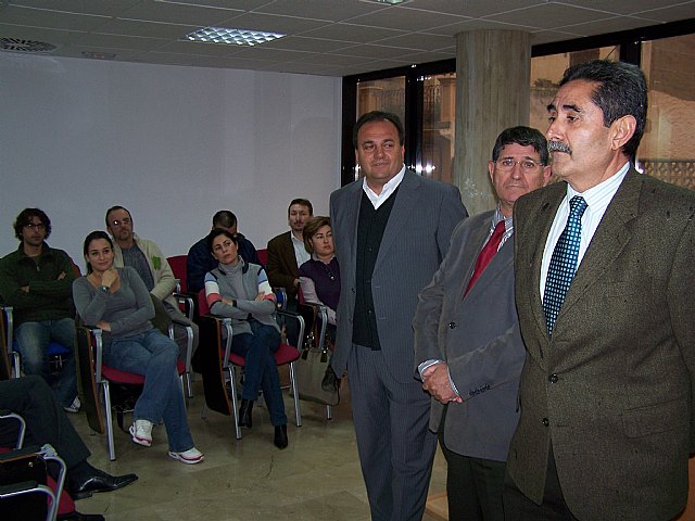 El Alcalde y el Subdirector del SEF inauguran el nuevo Taller de Empleo de Águilas - 1, Foto 1