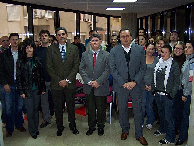 El Alcalde y el Subdirector del SEF inauguran el nuevo Taller de Empleo de Águilas - 2, Foto 2