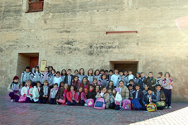 Los alumnos del Colegio Sagrada Familia, de Molina de Segura, visitan la Torre Vieja de El Paraje - 2, Foto 2