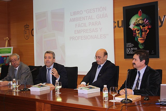 Cerdá  presenta el libro ‘Gestión Ambiental. Guía fácil para empresas y profesionales’ - 1, Foto 1