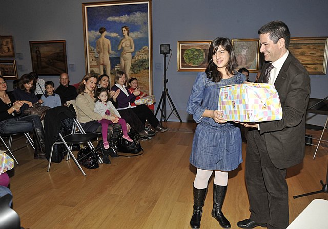 La Consejería de Cultura y Turismo entrega los premios del concurso ‘Pinta la Navidad’ 2009 - 4, Foto 4