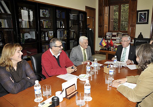 La Universidad de Murcia colaborará  con la Federación de Organizaciones a favor de la Personas con Discapacidad - 1, Foto 1