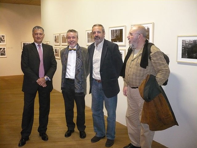 Presentada la exposición 'Treinta años y un día', enmarcada dentro del programa 'Fotoencuentros' - 1, Foto 1