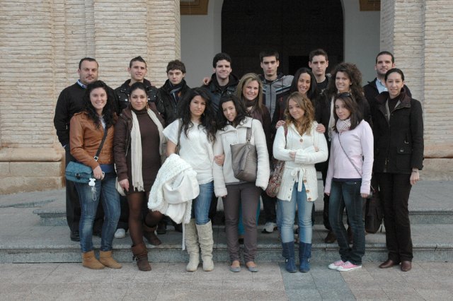 Alumnos del CES “Las Claras del Mar Menor”, visitan la UCAM - 1, Foto 1