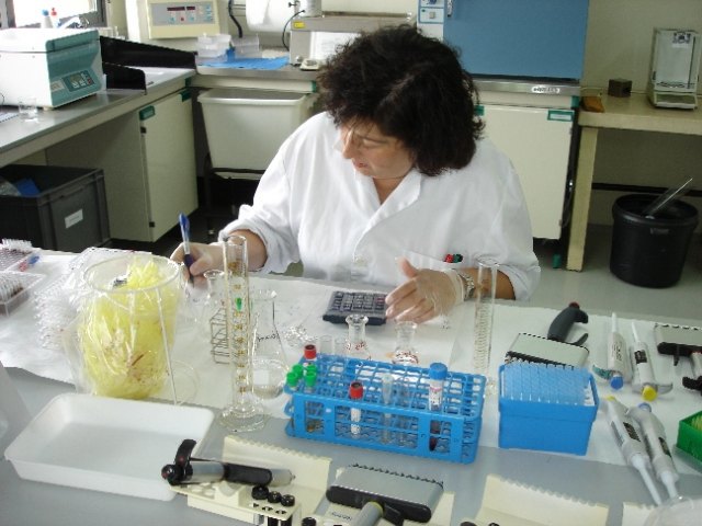 El Laboratorio Agroalimentario y de Sanidad Animal incrementó  en 2009 el número de pruebas analíticas - 1, Foto 1