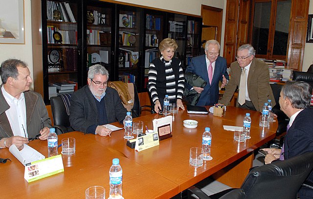 La Asociación de Antiguos Alumnos de la Universidad de Murcia fijó  con el rector las líneas de actuación para este año - 4, Foto 4