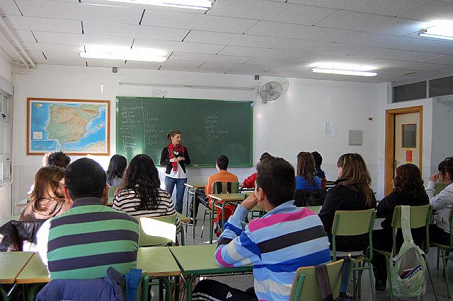 Los alumnos del IES Villa de Alguazas aprenden convivencia escolar - 2, Foto 2