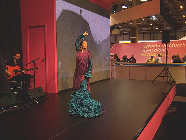 Imagen de la actuación en Fitur de la bailaora Ana Morales, ganadora del XLIX Festival Internacional del Cante de Las Minas de La Unión, Foto 1