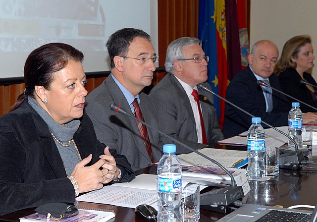 La Universidad de Murcia elabora una guía para los alumnos con necesidades especiales - 1, Foto 1