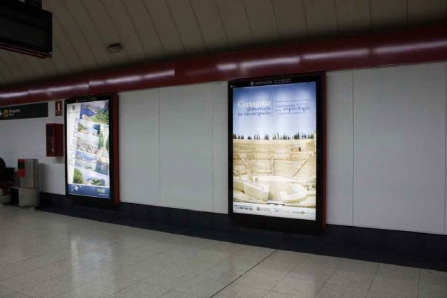 La campaña turística de Cartagena, en las estaciones y aeropuertos de la capital de España - 2, Foto 2