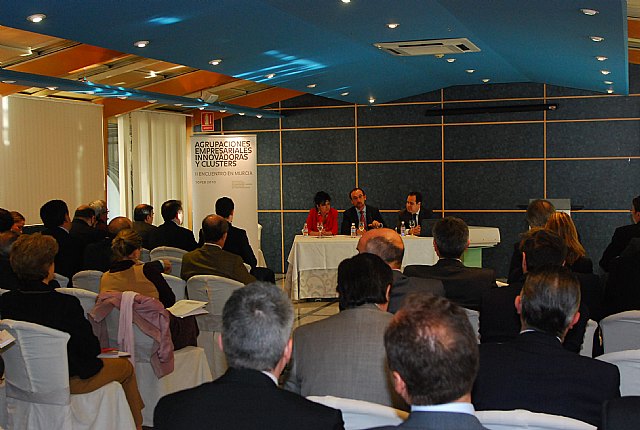 Marín aboga por la cooperación empresarial durante la celebración del Encuentro Nacional de Clusters - 1, Foto 1