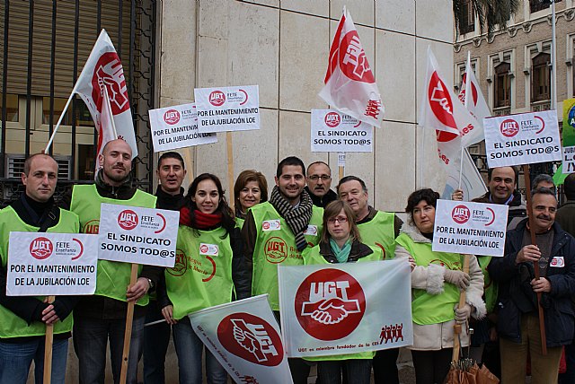 Unos 60 delegados de FETE-UGT, CCOO, STERM, CCI-CSIF y ANPE piden a González Tovar la prorrogación de la jubilación loe - 1, Foto 1