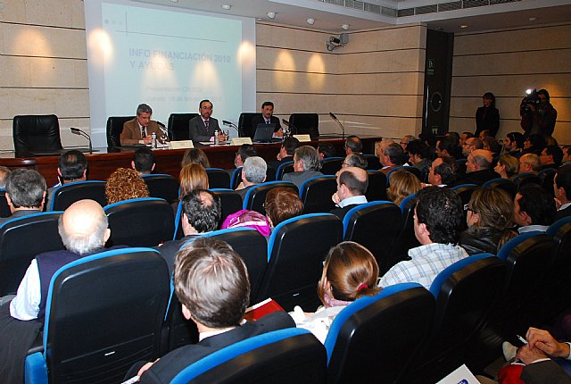 La Consejería de Empresa pone en marcha un nuevo sistema para la tramitación telemática de las ayudas InfoFinanciación 2010 - 1, Foto 1