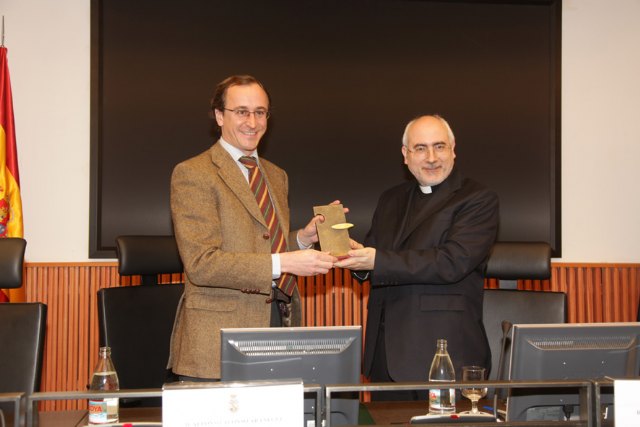 La UCAM otorga a Patxi López y a Antonio Basagoiti, el Premio Solidaridad 2010 - 1, Foto 1