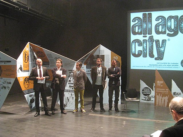 Un proyecto del Observatorio del Diseño y la Arquitectura se centra en la integración de los mayores en la ciudad de Murcia - 1, Foto 1