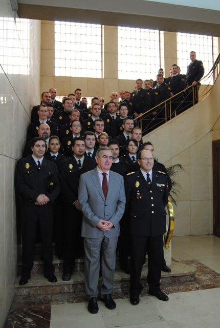 Presentados 57 agentes del Cuerpo Nacional de Policía que han sido destinados a Murcia - 2, Foto 2