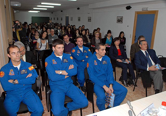 La Patrulla Águila participará en competiciones acrobáticas en Francia, Italia e Inglaterra - 2, Foto 2