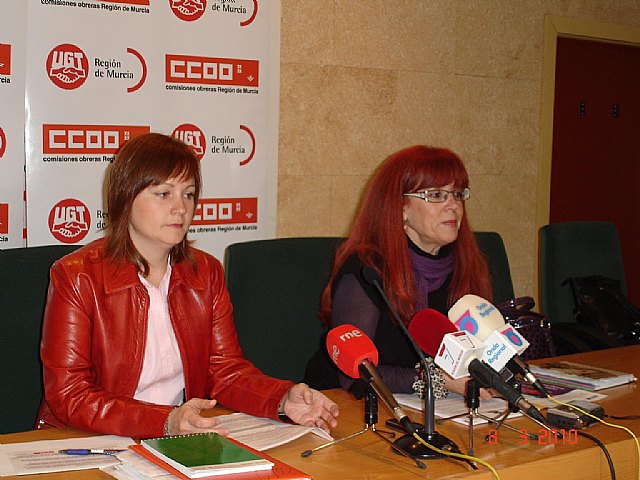 UGT y CCOO Recuerdan que la tasa de paro femenina en la Región es superior a la masculina con un 30,76% frente al 24,04% - 1, Foto 1