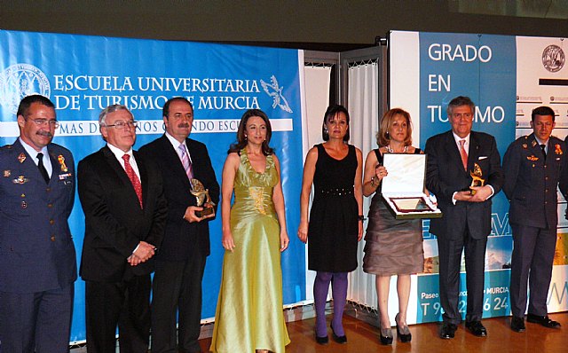 La XLI Gala del Turismo premia con las ‘Palomas’ al Real Casino de Murcia, 7 RM y la Patrulla Águila - 2, Foto 2