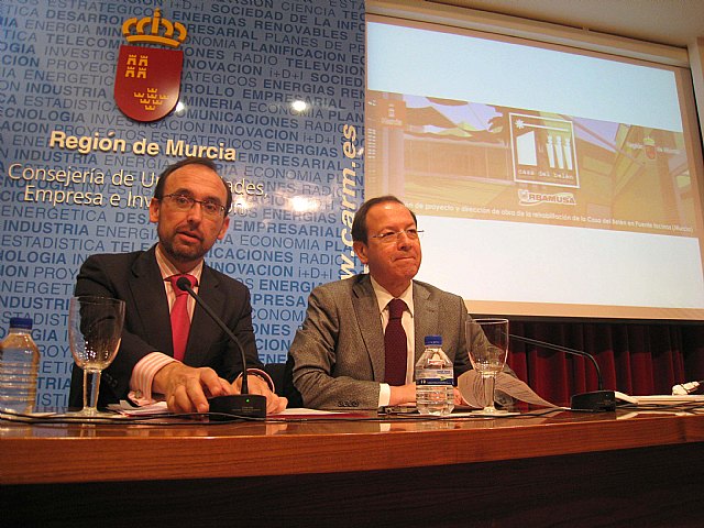 La Comunidad invierte un millón de euros para crear la Casa del Belén con la rehabilitación de la Casa del Reloj de Puente Tocinos - 1, Foto 1