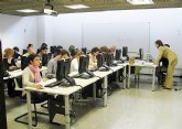 Ms de 600 empleados pblicos participan en las pruebas de aptitud en informtica de la Escuela de Administracin Pblica