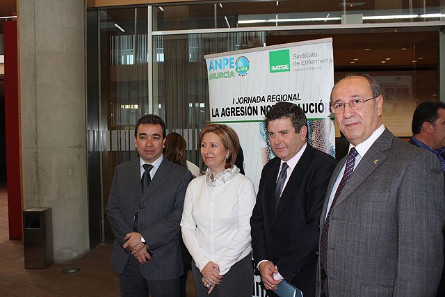 Inauguración jornada Centros Sanitarios y Escolares libres de agresiones. La agresión no es solución - 1, Foto 1