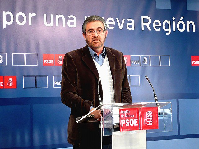 El PSOE critica que el “Proyecto Piloto Aula XXI” de Valcárcel beneficiará sólo a unos pocos colegios - 1, Foto 1