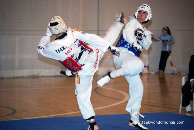 TAEKWONDO. CAMPEONATO REGIONAL JÚNIOR - 1, Foto 1