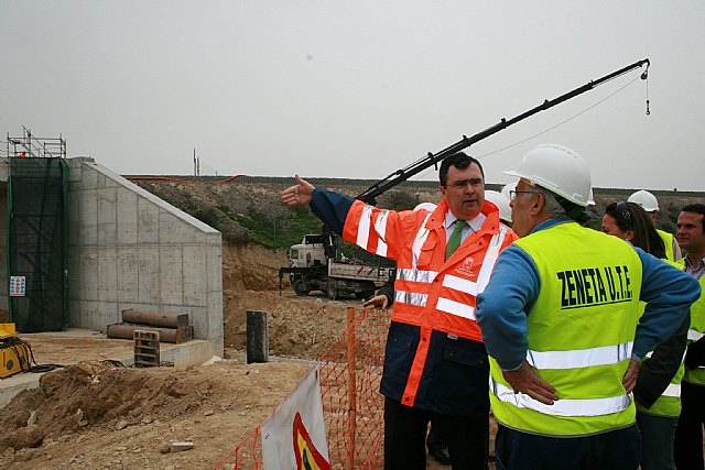 Obras Públicas utiliza un sistema pionero para salvar la línea férrea que atraviesa la autovía Zeneta-San Javier - 1, Foto 1