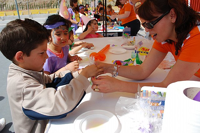 Juegos infantiles en la Barriada Virgen del Oro - 2, Foto 2