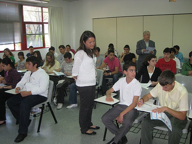 18 alumnos ganan la última fase del XXI Concurso de Seguridad Vial - 1, Foto 1