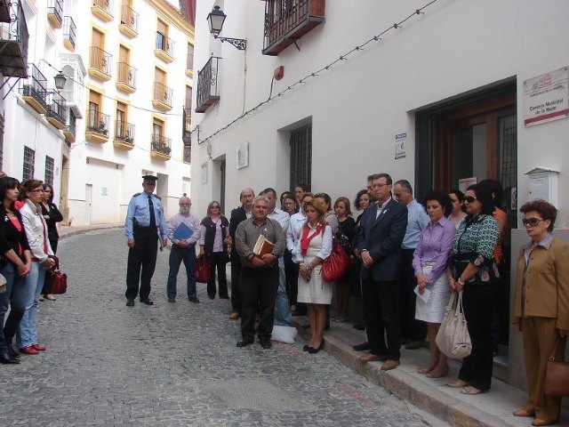 Lorca muestra su rechazo a la violencia de género con una concentración silenciosa - 1, Foto 1