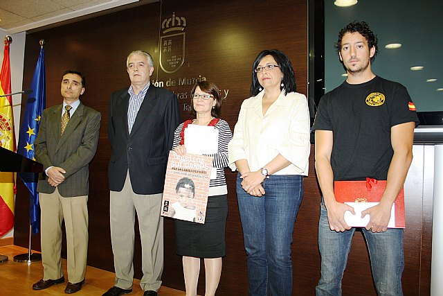 Abarán y Lorquí  colaboran con la campaña ´Ladrillos Solidarios´ del Instituto de Vivienda y Suelo para la construcción de refugios en Haití - 1, Foto 1