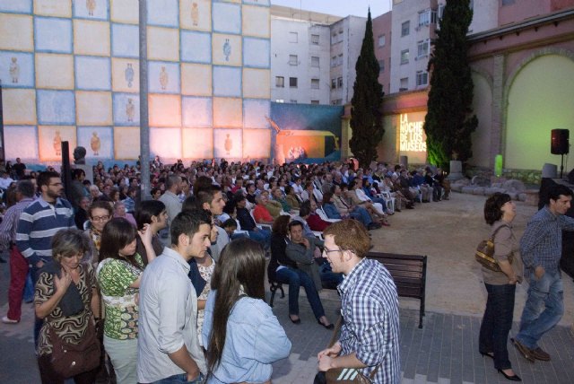 La Noche de los Museos congregó a miles de personas en las calles - 3, Foto 3