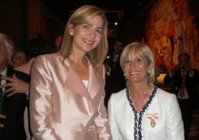 Juana María Hernández Conesa distinguida con la la medalla de la Cruz Roja - 1, Foto 1