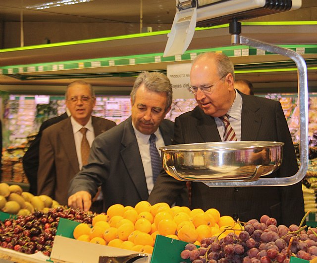 Cerdá  destaca que el cultivo de cerezo en Murcia tiene un gran futuro como una alternativa más a la fruticultura regional - 1, Foto 1