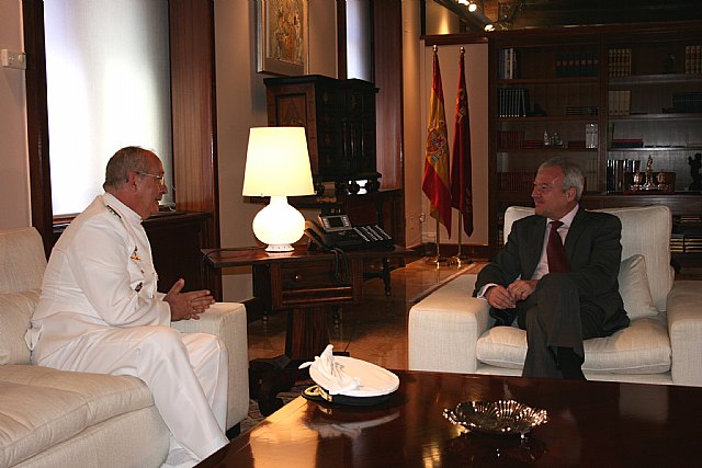 Valcárcel recibe al almirante jefe del Arsenal Militar de Cartagena, Jaime Muñoz-Delegado - 1, Foto 1