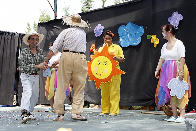 Bascuñana asiste a las representaciones de la IV Muestra de Teatro Especial de El Palmar - 1, Foto 1