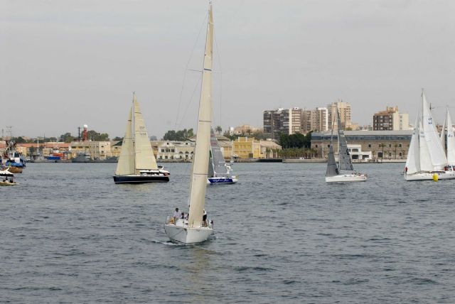 Los primeros de la regata Cartagena-Ibiza llega a su destino en menos de 24 horas - 1, Foto 1