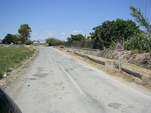 El PSOE exige a Jódar que cumpla con su palabra de que se arreglen las carreteras de Almenara y Altobordo - 1, Foto 1