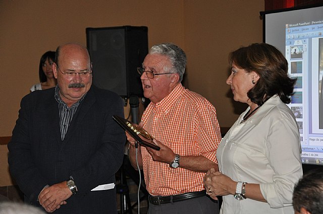 Clausura de los talleres de gerontogimnasia, yoga, pintura y bolillos del Centro de Mayores - 1, Foto 1