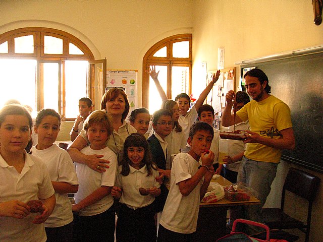 Más de 600 alumnos participan en el taller de cocina “Compartiendo la cocina” para niños y niñas, Foto 2