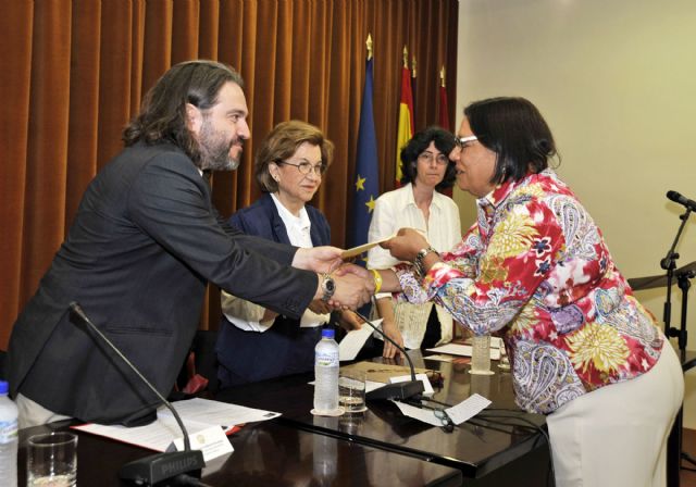 Los cenáculos de Eros, de Soledad Zurera, gana el Premio de Poesía Dionisia García con récord de participación - 1, Foto 1