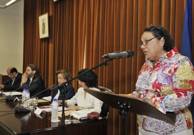 Los cenáculos de Eros, de Soledad Zurera, gana el Premio de Poesía Dionisia García con récord de participación - 2, Foto 2