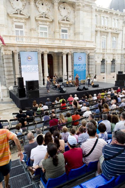 Brina presentó su música novedosa en la calle con La Mar de Músicas - 4, Foto 4