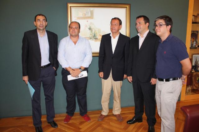 El Alcalde recibe a los promotores de Nueva Sociedad - 2, Foto 2