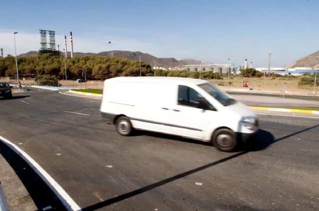 Se abre al tráfico la nueva rotonda de acceso al Valle de Escombras - 2, Foto 2