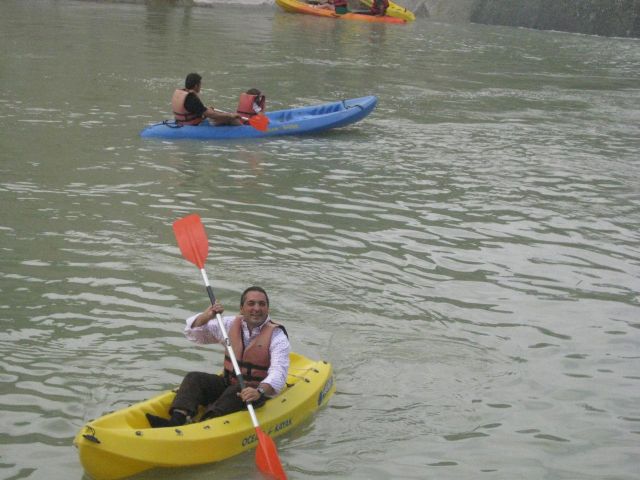 Decenas de personas participan en la primera jornada de Piragüismo para todos en el Río Segura - 2, Foto 2