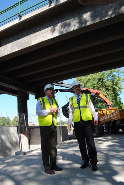 El delegado del Gobierno visita las obras de ampliación de la Ronda Oeste a la altura de El Malecón - 2, Foto 2