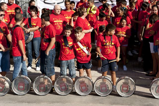 Una tamborada y un pasacalles dan inicio al curso escolar - 4, Foto 4